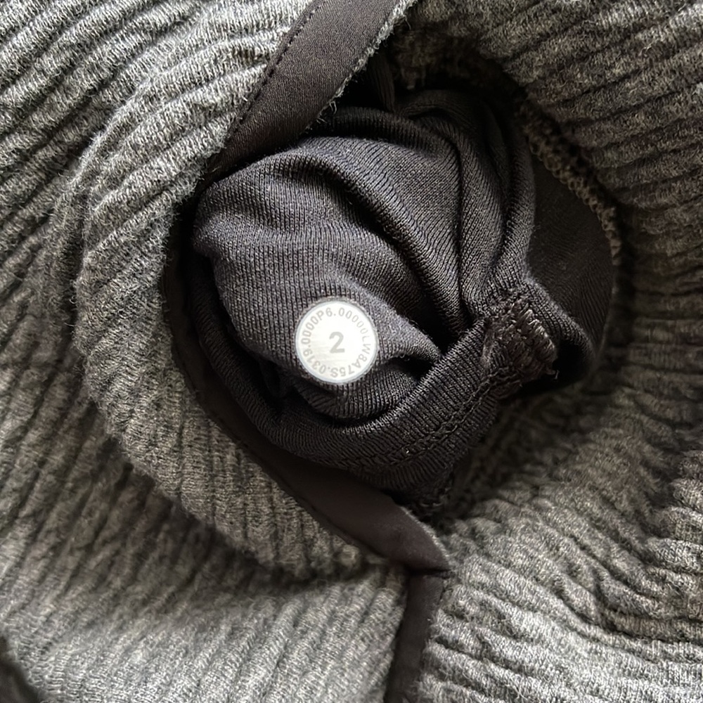 Lululemon On Repeat Dress Size 2 - Picture 10 of 12